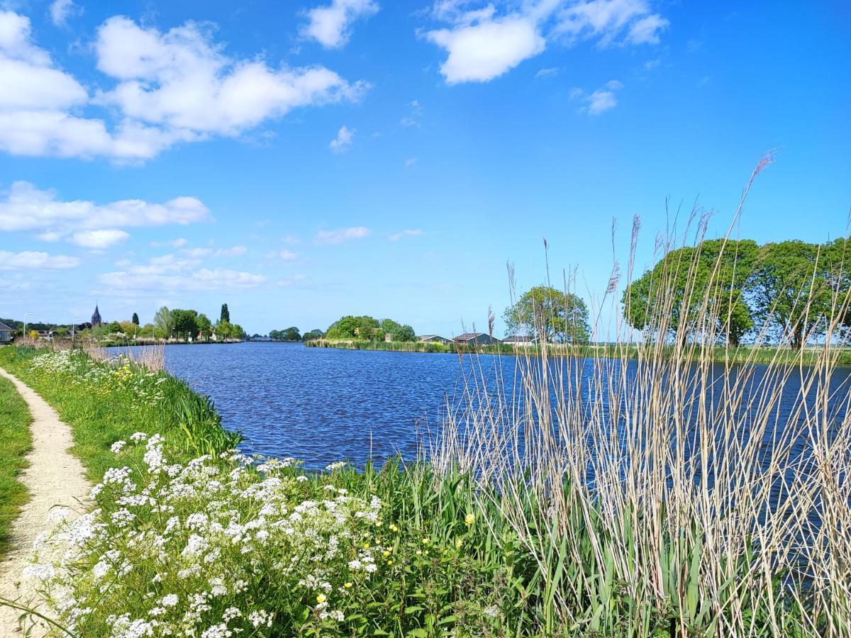 Guesthouse At The Amstel River With 2Br 2Ba And Garden อัมสเทลวีน ภายนอก รูปภาพ